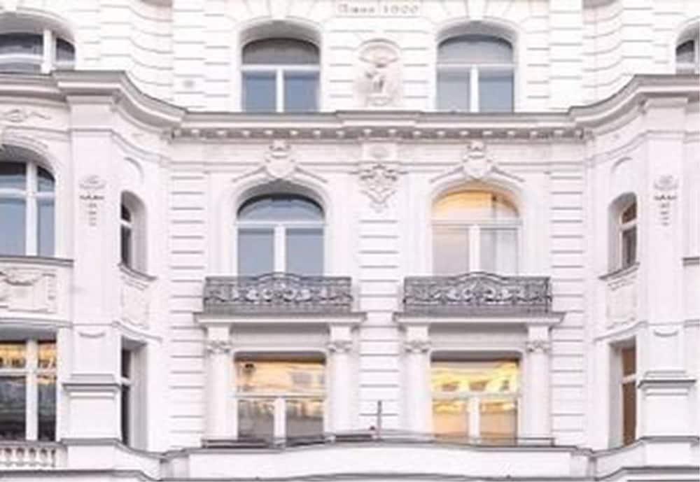Hotel Pension Savoy Near Kurfuerstendamm Berlín Exteriér fotografie