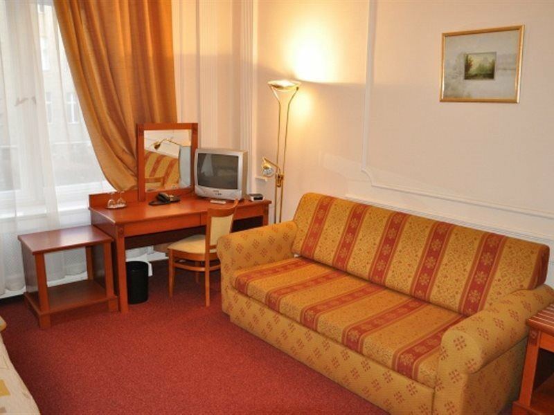Hotel Pension Savoy Near Kurfuerstendamm Berlín Exteriér fotografie
