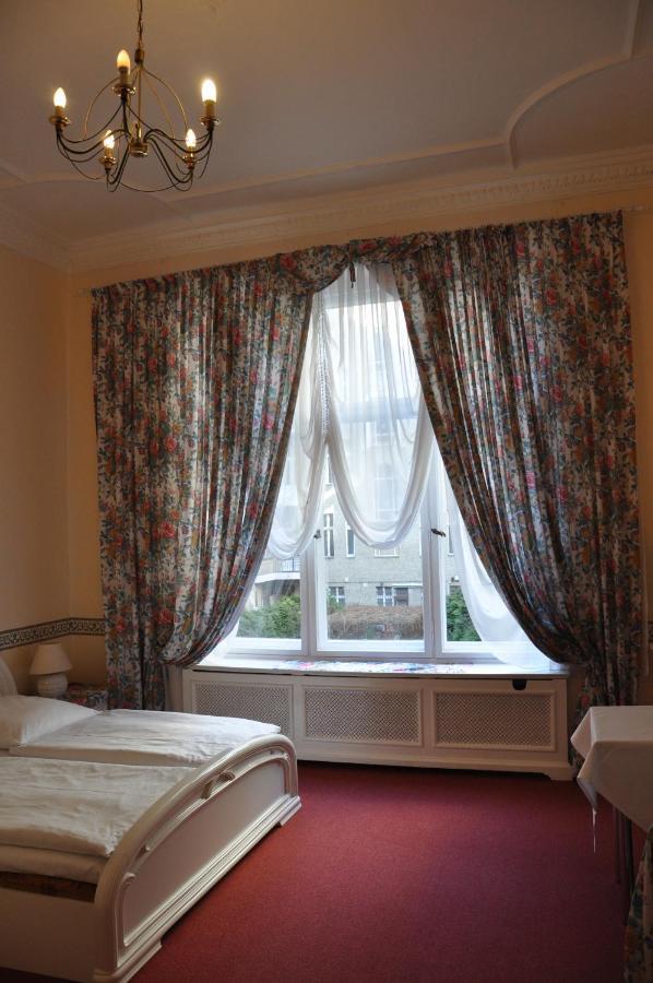 Hotel Pension Savoy Near Kurfuerstendamm Berlín Pokoj fotografie